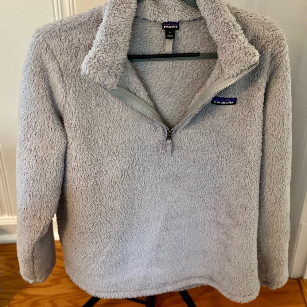 Patagonia Light Gray Fuzzy Pullover Jacket